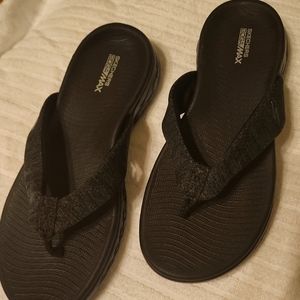 Sketches - GOGA Max flip flops